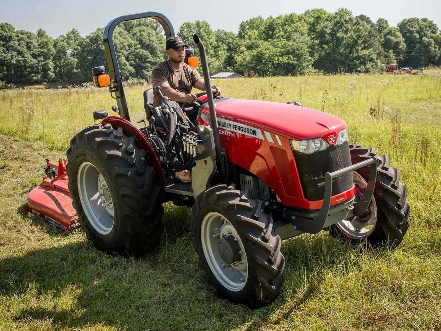 2600H - Massey Ferguson